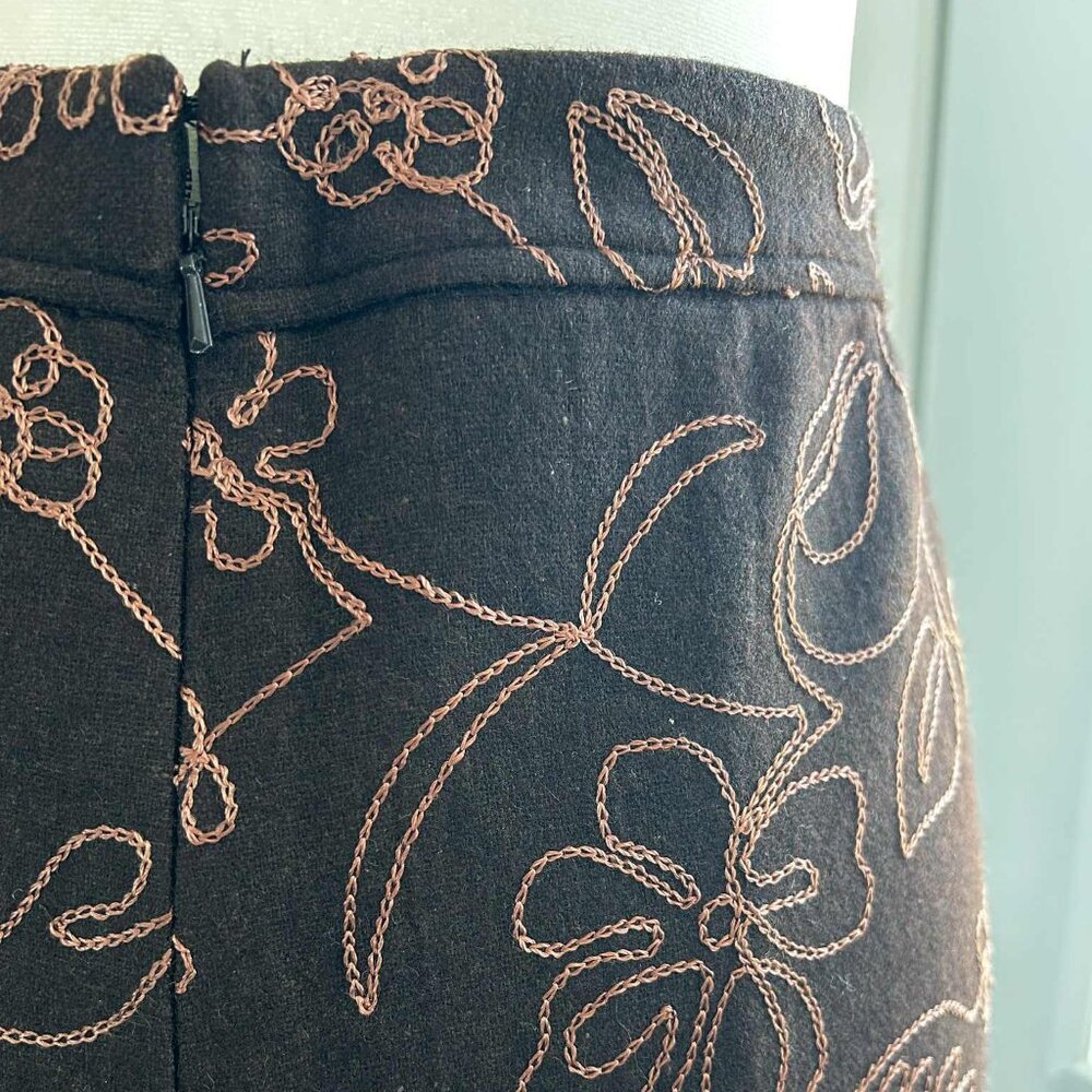Vintage Bob Mackie Chocolate Wool Floral Embroidered A-Line Midi Skirt – US 4 - Picture 7 of 9